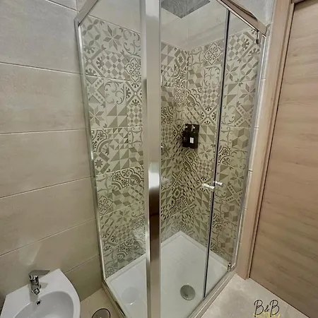 Sunhouse Nocleg ze śniadaniem Neapol
